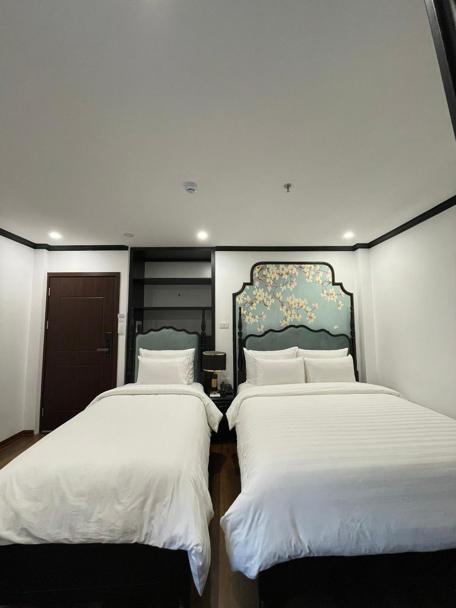 Aquarius Premium Hotel ฮานอย ภายนอก รูปภาพ