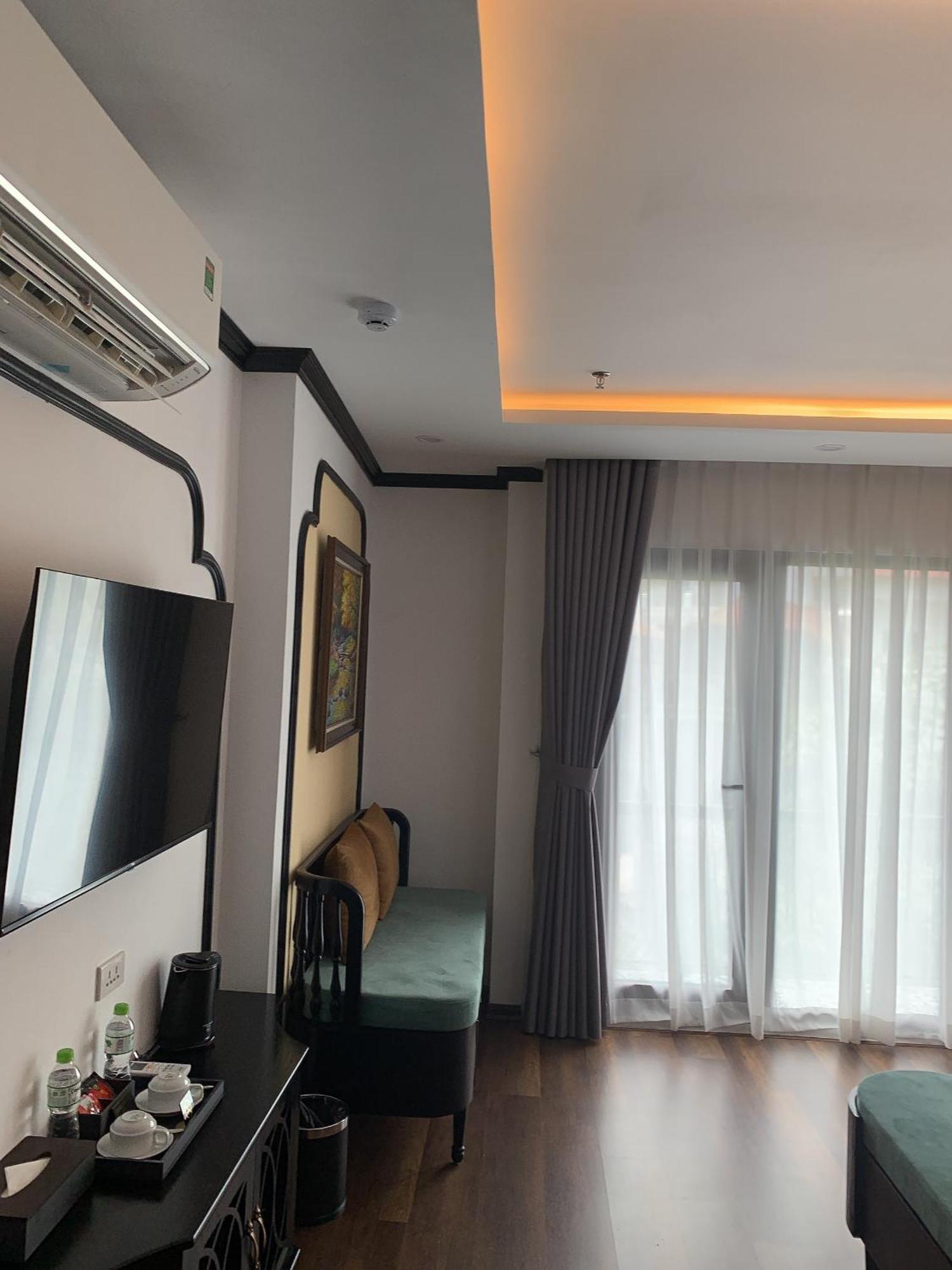 Aquarius Premium Hotel ฮานอย ภายนอก รูปภาพ