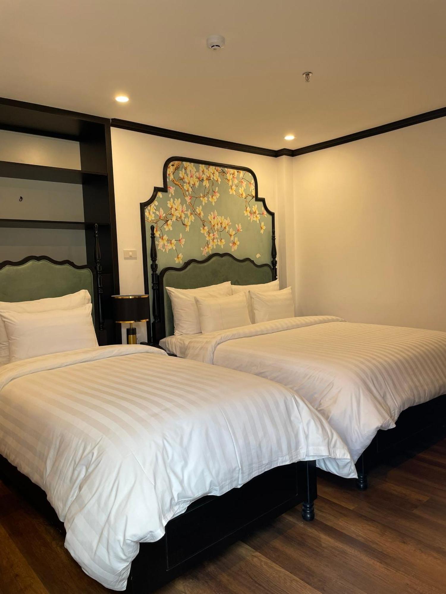 Aquarius Premium Hotel ฮานอย ภายนอก รูปภาพ