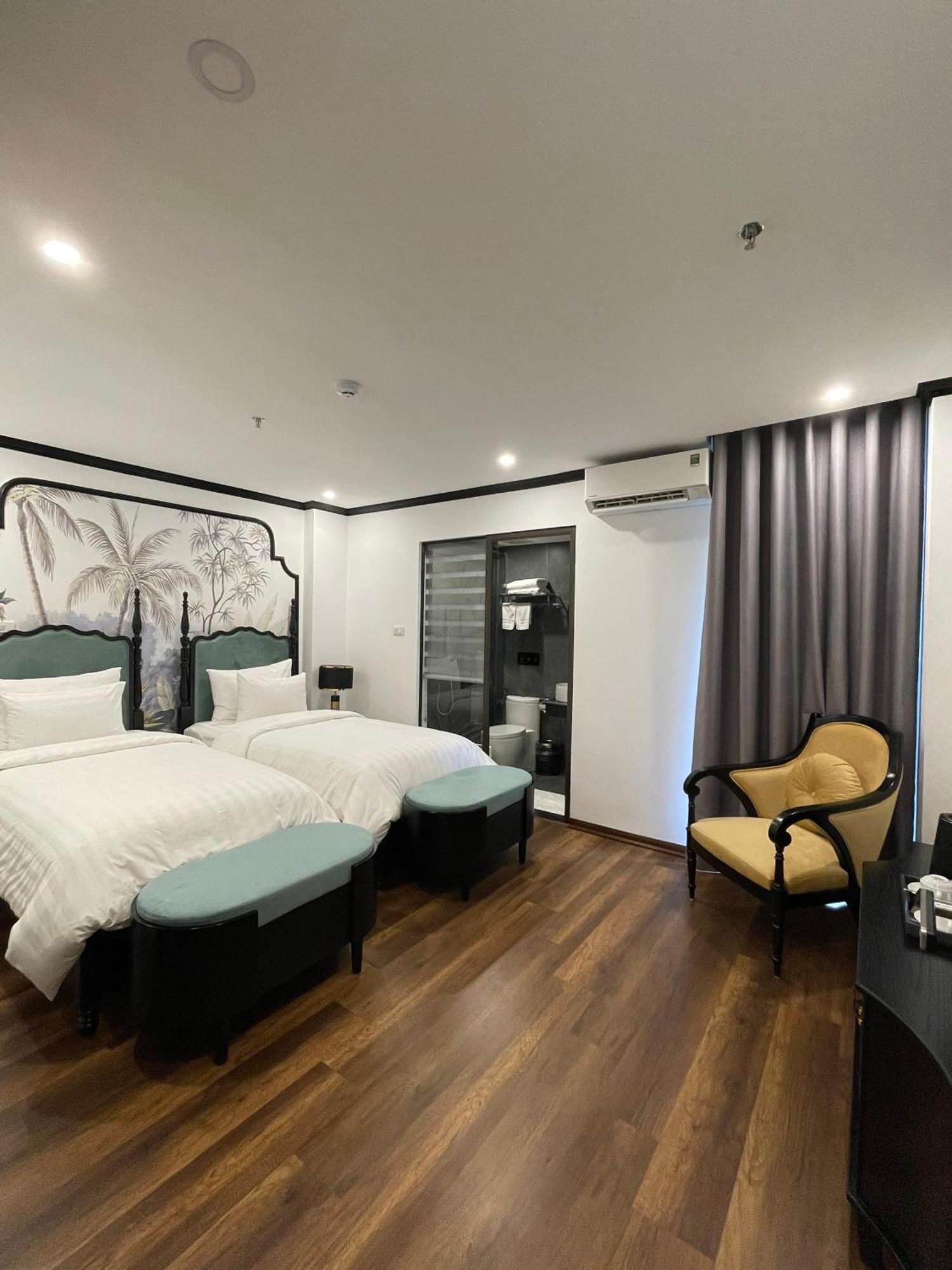 Aquarius Premium Hotel ฮานอย ภายนอก รูปภาพ