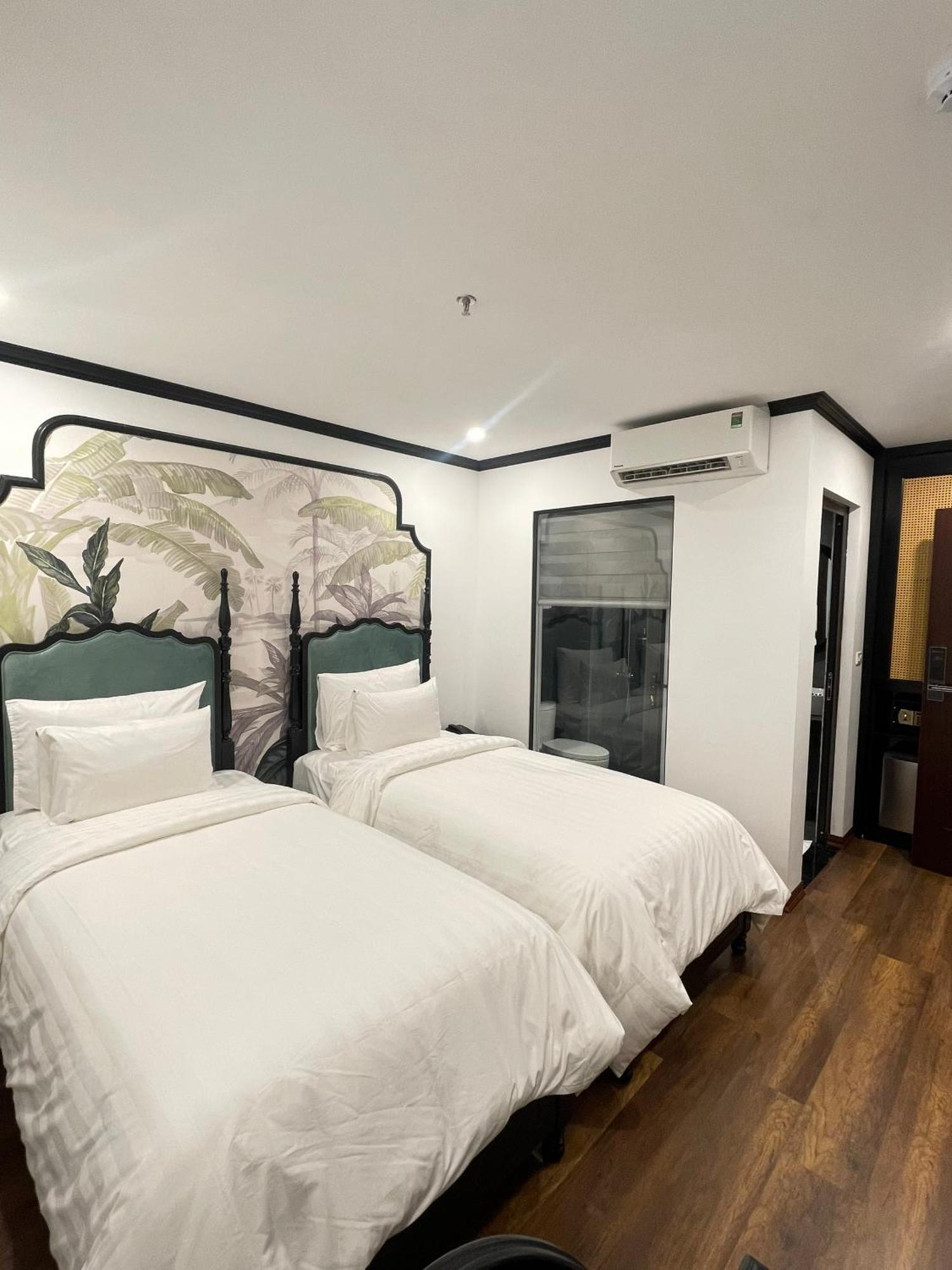 Aquarius Premium Hotel ฮานอย ภายนอก รูปภาพ